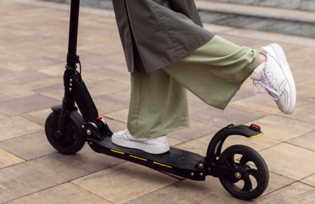 В Україні почали судити водіїв електросамокатів за порушення ПДР