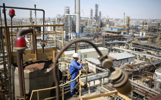 Казахстан віддаляється рф: нафту планують транспортувати в обхід росії