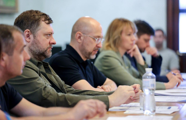 Надбавки в 300% в оплате труда чиновников отменят, - Елена Шуляк