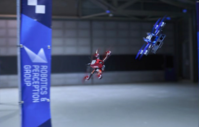 ИИ победил профессиональных пилотов в гонках дронов: преимущества новой модели