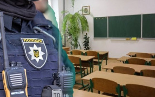 У Києві повідомили про замінування усіх середніх шкіл – КМВА