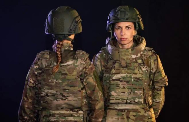 «Українська броня» ввела в продаж перший анатомічний бронекостюм для жінок ЗСУ