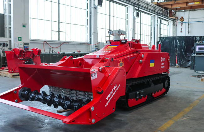 Естонські колеги купили для рятувальників з України машину для розмінування і назвали її на честь Ярослави Магучіх