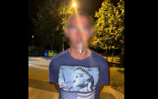 В Киеве мужчина закрыл ребенка в кабинке общественного туалета и пытался изнасиловать