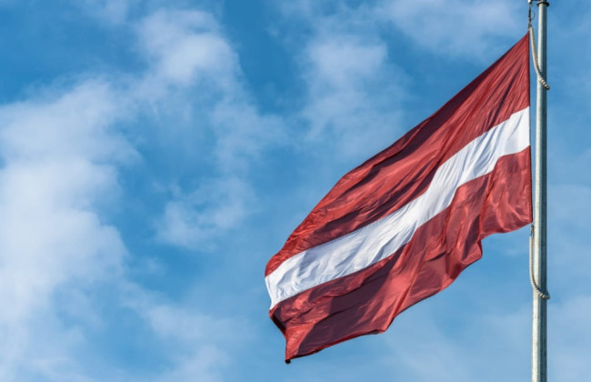 Десятки росіян отримали відмову на проживанні в Латвії, незважаючи на складений мовний іспит