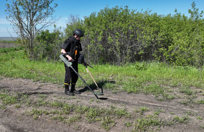 На Харківщині на боєприпасі підірвався трактор: подробиці
