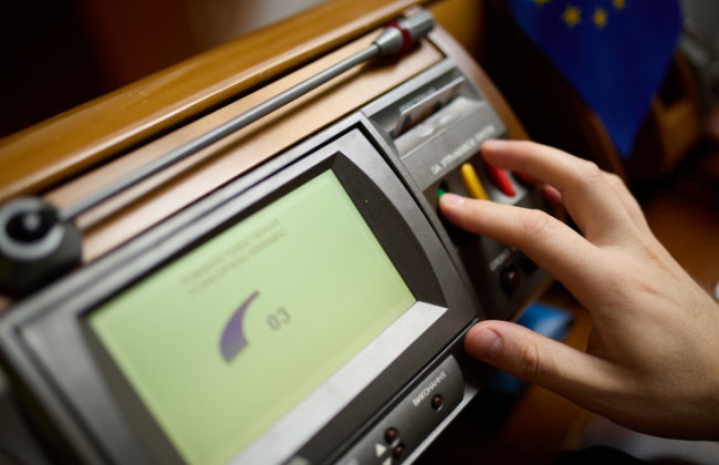 Депутати урегулювали відповідальність за порушення правил експлуатації бойових машин