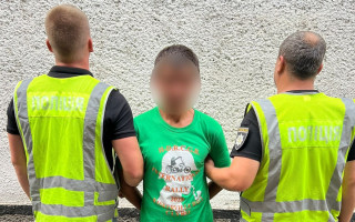 На Закарпатье молодой человек совершил развратные действия в отношении 9-летней девочки