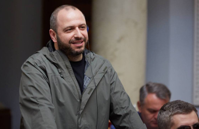 Новый министр обороны Умеров намерен ввести электронный военный билет и запустить единый реестр призывников