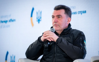 Как только агитаторы зайдут в окопы - Украина проигрывает: Данилов выступил против проведения выборов во время войны