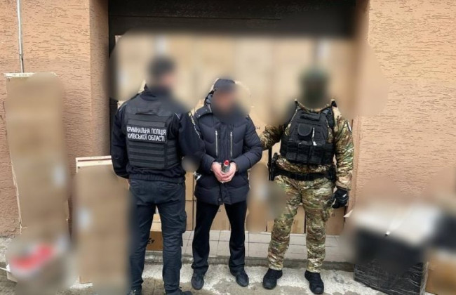 Продавав неіснуючі генератори та тютюнових вироби: зловмисник ошукав 105 громадян