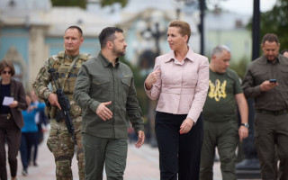 На Аллее смелости в Киеве появилась еще одна именная табличка