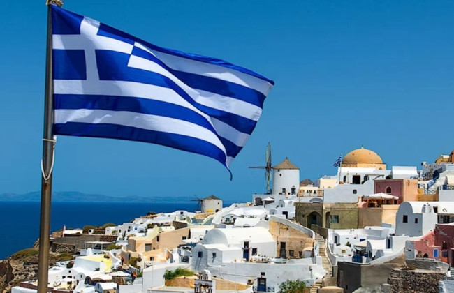 Греция продлила украинцам срок действия вида на жительство