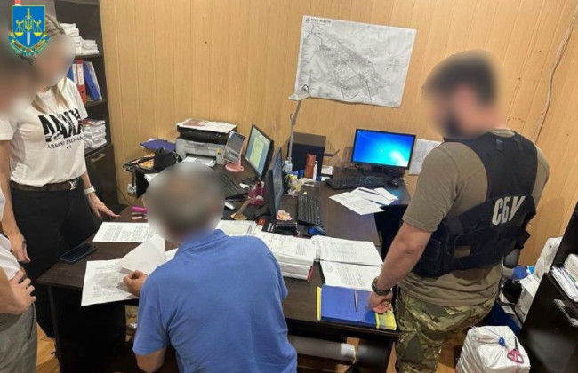 За $4 000 обіцяв ухилянту «організувати» перетин кордону: повідомлено про підозру колишньому члену ВЛК