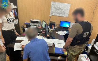 За $4 000 обещал ухилянту «организовать» пересечение границы: сообщено о подозрении бывшему члену ВВК