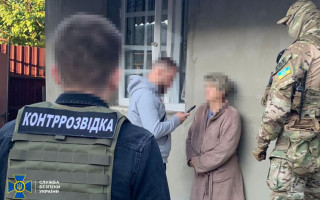 СБУ по «горячим следам» задержала россиянку, которая корректировала вражеские удары по Сумах