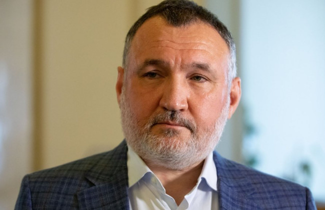 Суд дал разрешение на заочное расследование экс-депутата Кузьмина