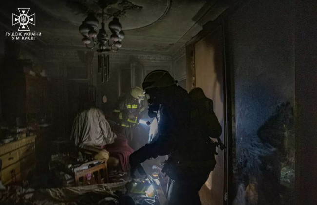 В Киеве произошел смертельный пожар в многоэтажке, видео