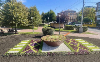 В Киеве ко Дню борща появилась необычная инсталляция, фото