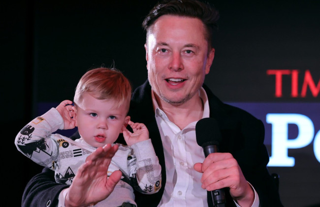 У Илона Маска и певицы Граймс родился третий ребенок – назвали Техно Механикус