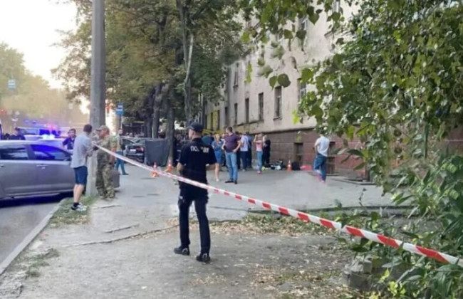 Стрельба с патрульными в Днепре: сообщено о подозрении спутнице погибшего