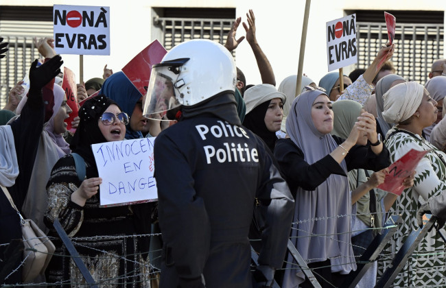 В Бельгии подожгли несколько школ из-за спорного предмета о половом воспитании