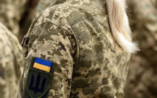 Речь идет только об учете, потребности в привлечении женщин-медиков непосредственно на фронте нет – Маляр