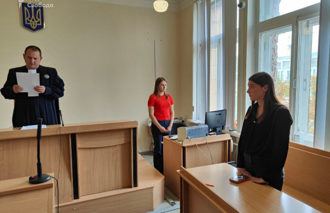 Инцидент с патрульными в Днепре: судья избрал меру пресечения женщине, которая находилась в авто