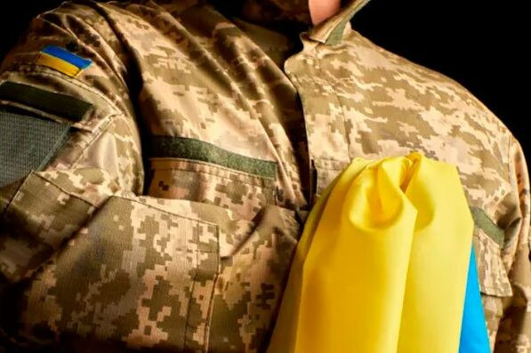Дружини та чоловіки загиблих Захисників і Захисниць зможуть отримати фінансову підтримку