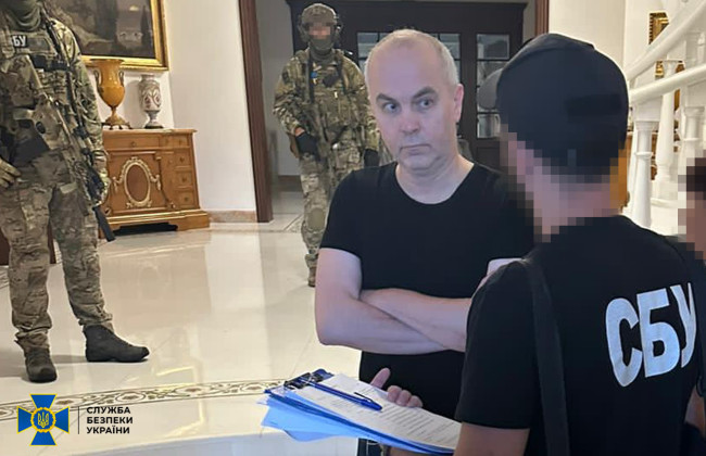 Действующему народному депутату Шуфричу сообщили о подозрении в государственной измене, фото