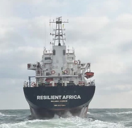 Первые гражданские суда прошли временным коридором в украинские порты