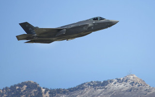 В США ищут пропавший без вести истребитель F-35