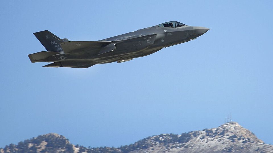 У США шукають зниклий безвісти винищувач F-35