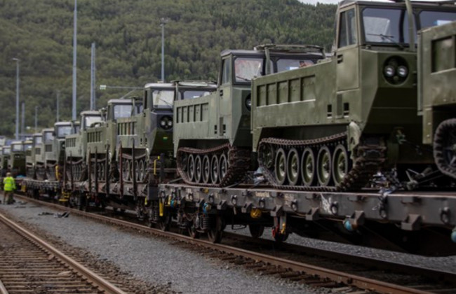 Норвегія передасть Україні близько 50 гусеничних вантажівок