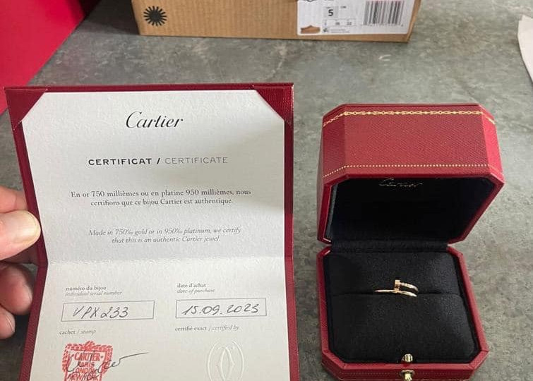 Cartier, Dior, Armani та Gucci на 1,4 мільйона гривень: в один день затримали три мікроавтобуси з контрабандою