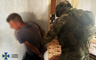 В Черкассах задержали рэкетира, который «выбивал» деньги из семей погибших военных