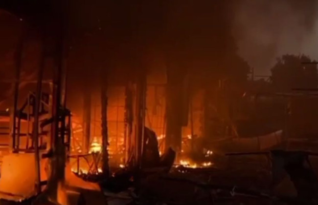 У Черкасах російська ракета влучила в готель: з-під завалів врятували людину, відео