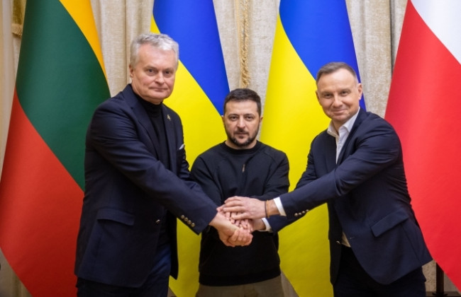 Обговорили зернову проблему: Зеленський, Дуда і Науседа зустрілися у Нью-Йорку