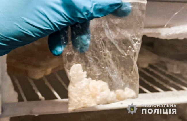 Дитина померла від передозування: підозрюють 17-річного юнака у продажі наркотиків