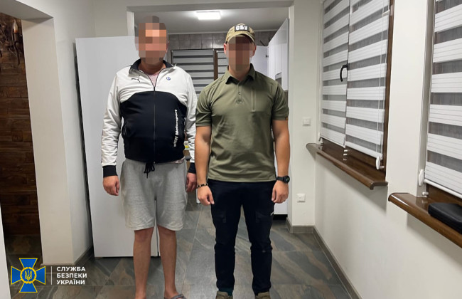 Помогал уклонистам избежать мобилизации: в Ивано-Франковской области задержали начальника районного военкомата