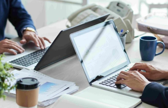 Податківці пояснили, для яких виплат потрібен страховий стаж та як його отримати