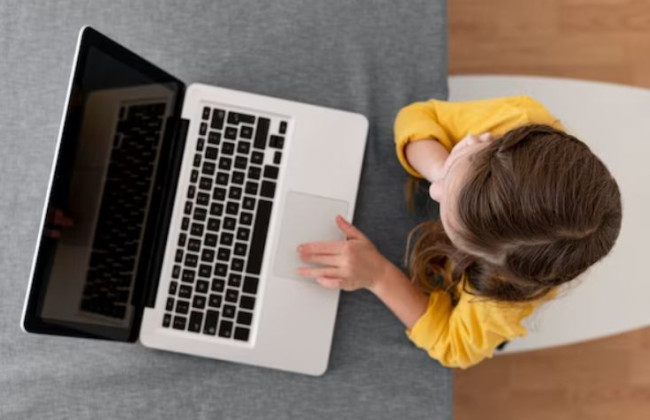 Українські діти у Словаччині отримають ваучер на 350 євро