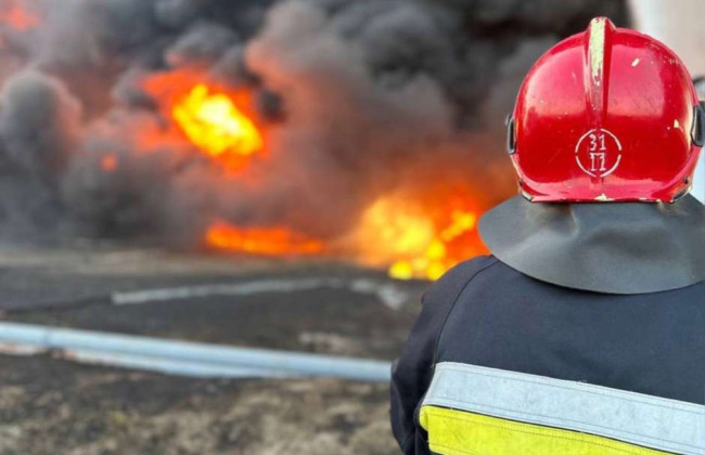 В Одесі знайдено загиблим працівника зруйнованого зерносховища: пошуки тривають