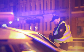 У Києві почали діяти нові перепустки на авто для їзди в комендантську годину