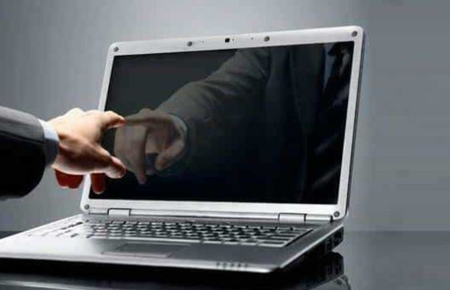 Видеоконференцсвязь с судом: что делать, когда появляется черный экран и зависает изображение