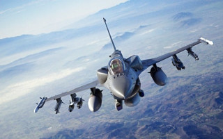 Как проходит подготовка пилотов на F-16 в Украине: видео