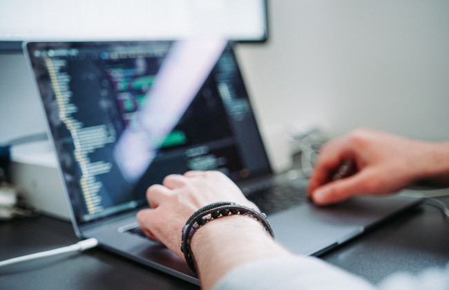 Украинцы смогут получить стипендии для обучения на IT-курсах