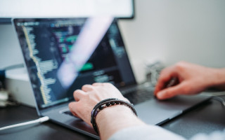 Украинцы смогут получить стипендии для обучения на IT-курсах