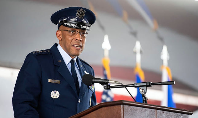 Чарльз Браун официально вступил в должность главы Объединенного комитета начальников штабов армии США, заменив Марка Милли