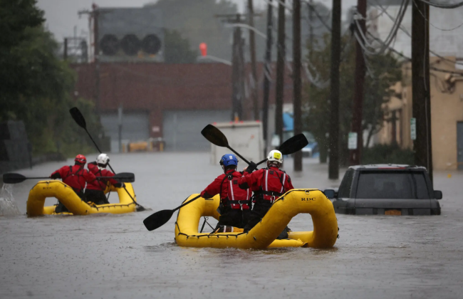 У Нью-Йорку оголосили надзвичайну ситуацію через зливу, відео